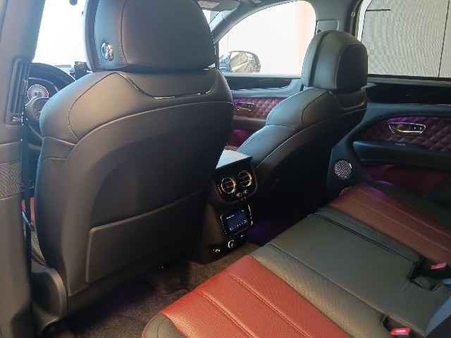 BENTLEY BENTAYGA 2021 Image 29