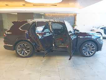 BENTLEY BENTAYGA 2021 Image 5