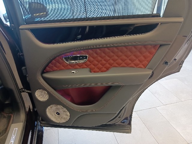 BENTLEY BENTAYGA 2021 Image 41