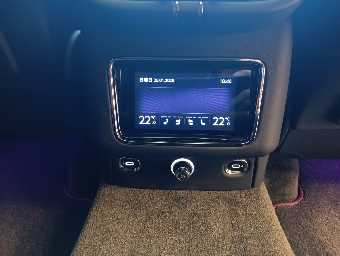 BENTLEY BENTAYGA 2021 Image 36