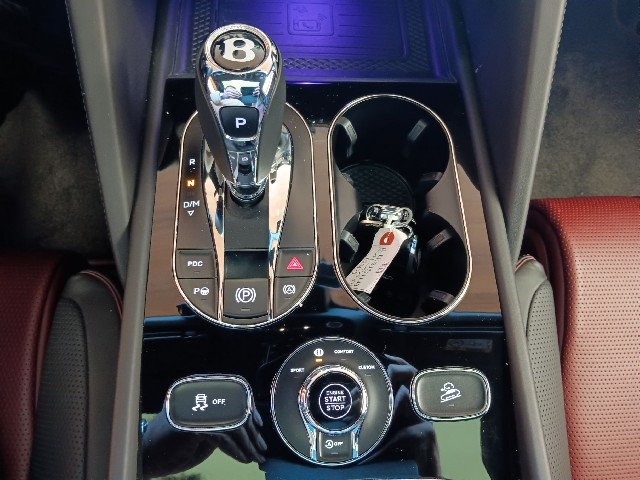 BENTLEY BENTAYGA 2021 Image 50