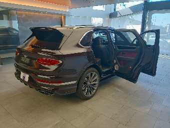BENTLEY BENTAYGA 2021 Image 6