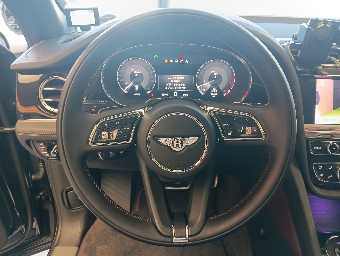 BENTLEY BENTAYGA 2021 Image 48