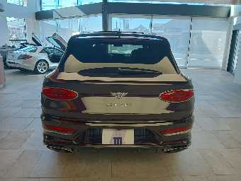 BENTLEY BENTAYGA 2021 Image 8