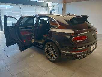 BENTLEY BENTAYGA 2021 Image 10