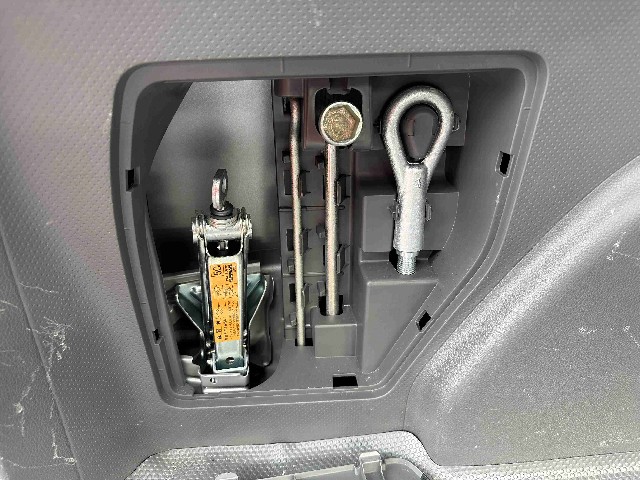 NISSAN NV150 AD 2020 Image 27