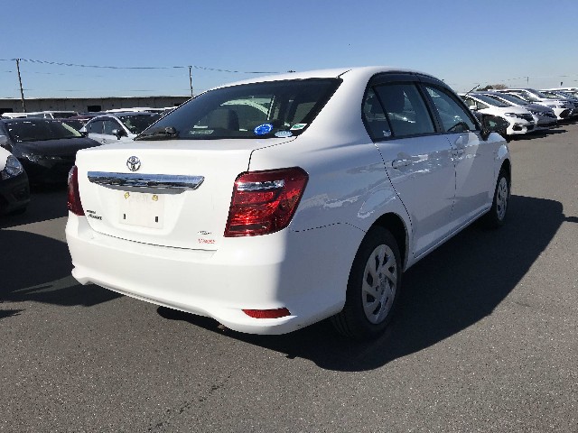 TOYOTA COROLLA AXIO 2019 Image 20