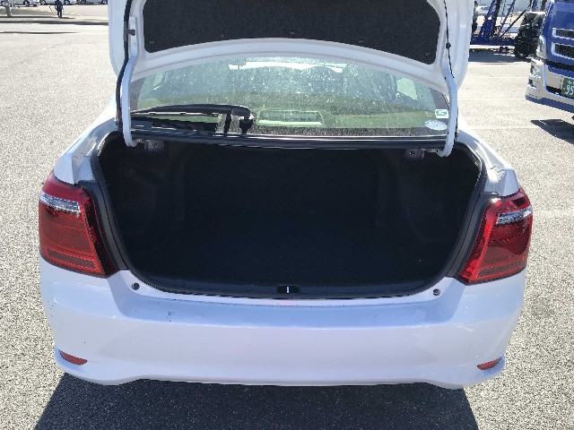 TOYOTA COROLLA AXIO 2019 Image 25