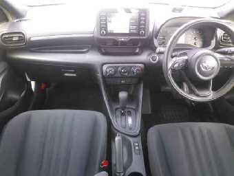 TOYOTA YARIS 2022 Image 8
