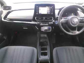 TOYOTA AQUA 2022 Image 8