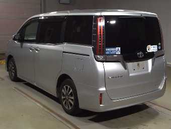TOYOTA ESQUIRE 2019 Image 4