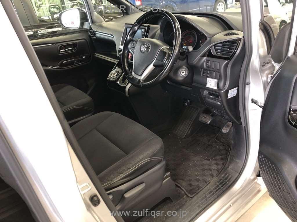 TOYOTA ESQUIRE 2019 Image 5