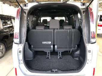 TOYOTA ESQUIRE 2019 Image 8