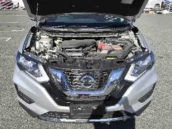 NISSAN X-TRAIL 2019 Image 9