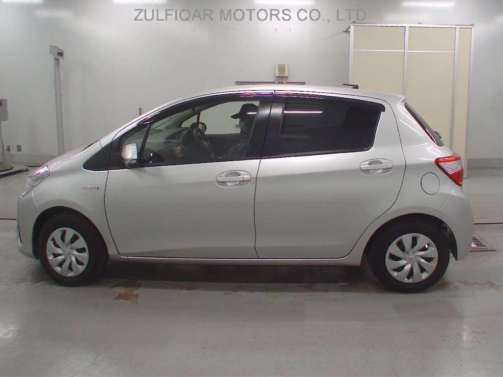 TOYOTA VITZ 2019 Image 4