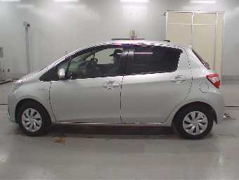 TOYOTA VITZ 2019 Image 4