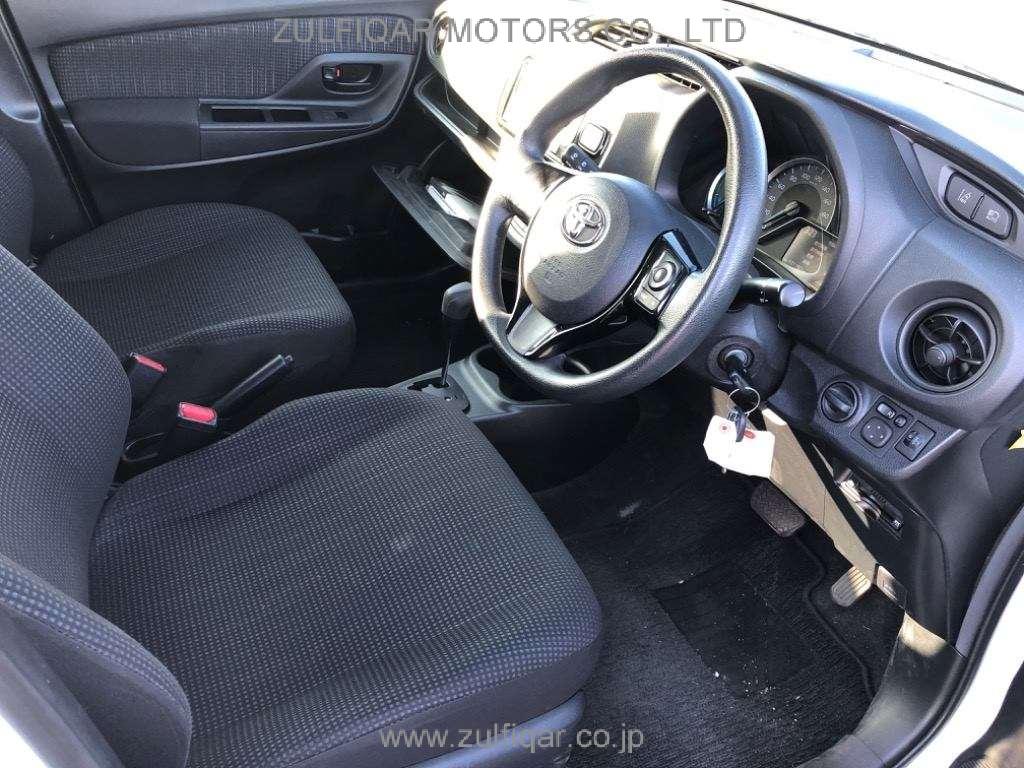 TOYOTA VITZ 2019 Image 5