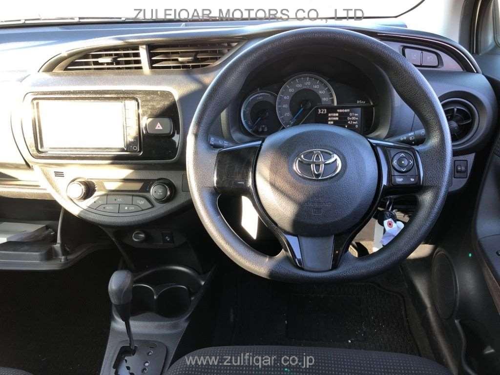 TOYOTA VITZ 2019 Image 6