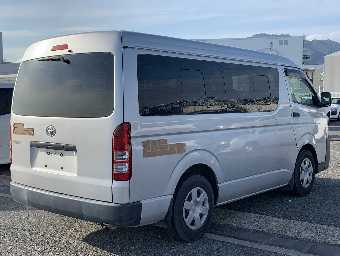TOYOTA HIACE WAGON 2017 Image 4