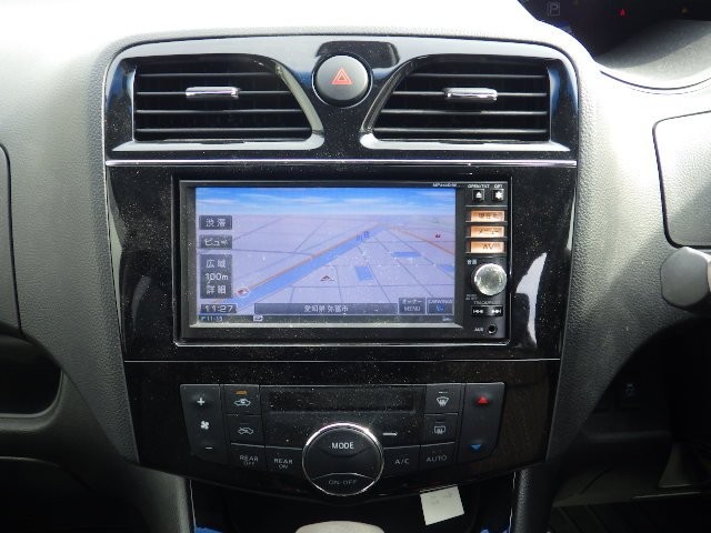 NISSAN SERENA 2014 Image 23