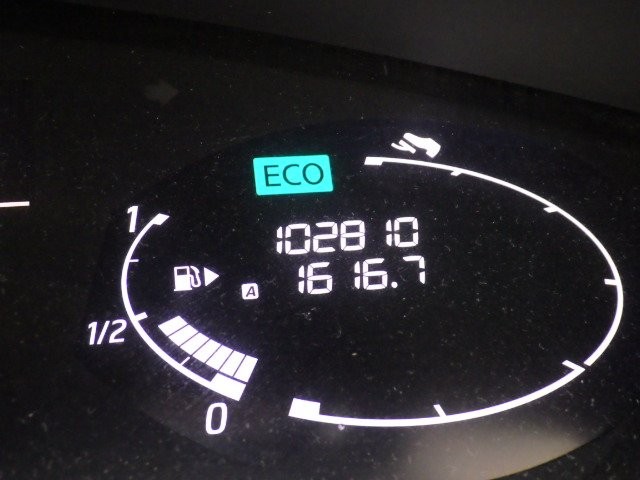 NISSAN SERENA 2014 Image 27