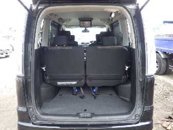 NISSAN SERENA 2014 Image 18