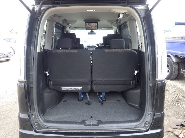 NISSAN SERENA 2014 Image 32