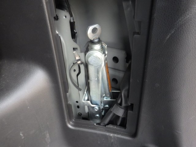 NISSAN SERENA 2014 Image 33