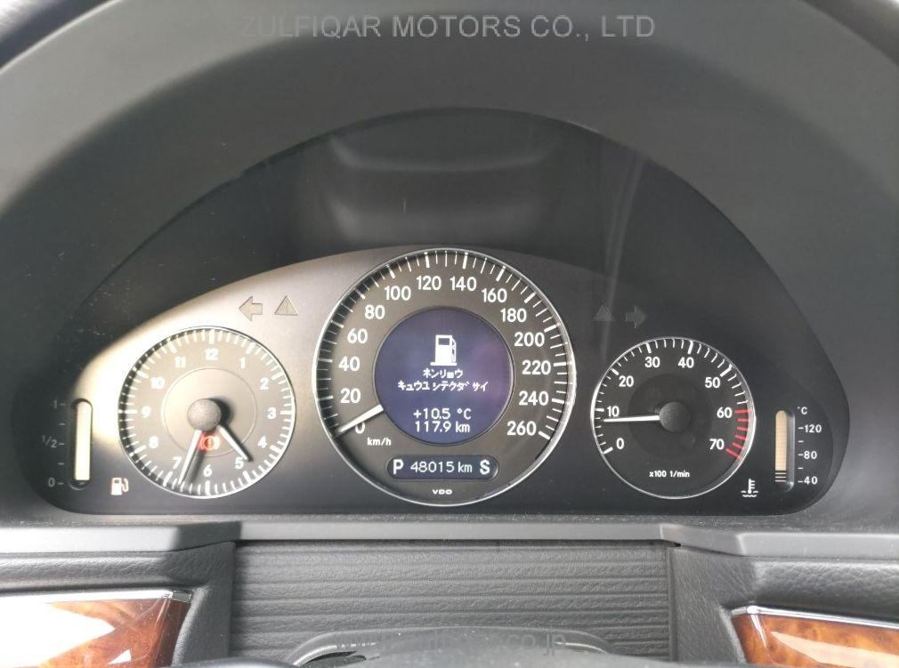 MERCEDES BENZ E CLASS 2003 Image 6