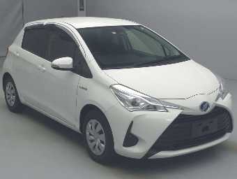 TOYOTA VITZ 2019 Image 3
