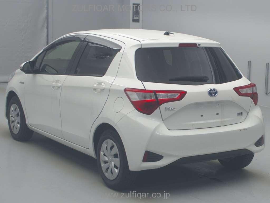 TOYOTA VITZ 2019 Image 4