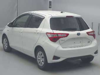 TOYOTA VITZ 2019 Image 4