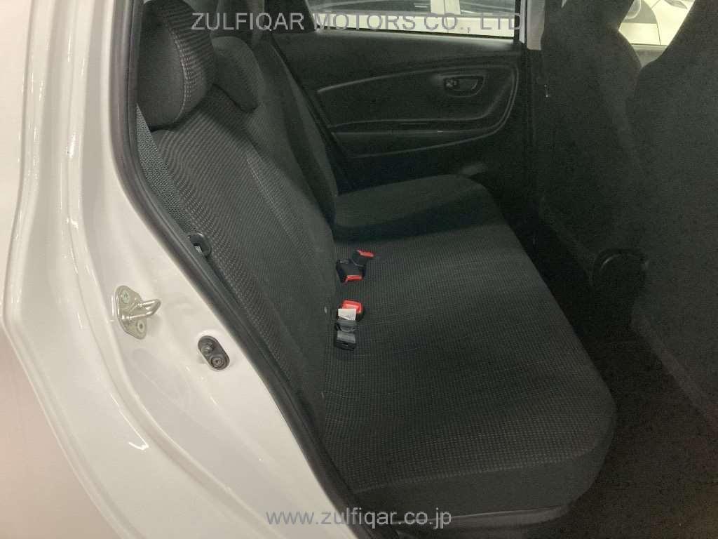 TOYOTA VITZ 2019 Image 8