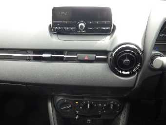 MAZDA MAZDA2 2022 Image 8