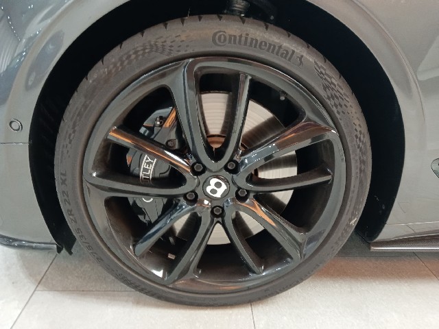 BENTLEY CONTINENTAL 2021 Image 19