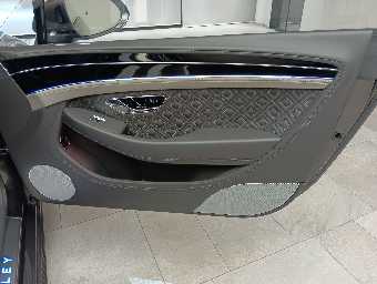 BENTLEY CONTINENTAL 2021 Image 29