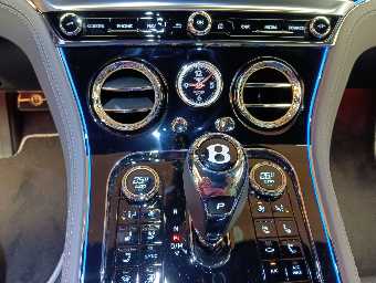 BENTLEY CONTINENTAL 2021 Image 41