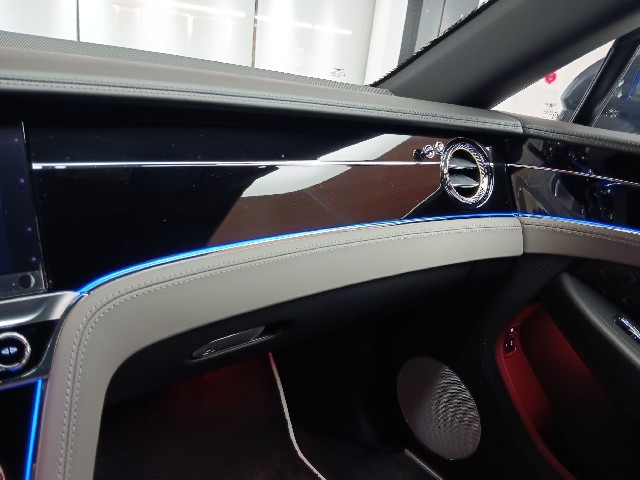 BENTLEY CONTINENTAL 2021 Image 49