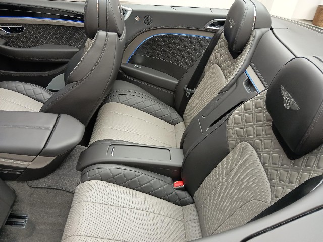 BENTLEY CONTINENTAL 2021 Image 51