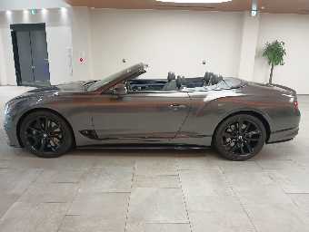 BENTLEY CONTINENTAL 2021 Image 55