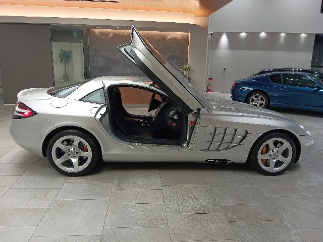 MERCEDES BENZ SLR MCLAREN 2005 Image 22