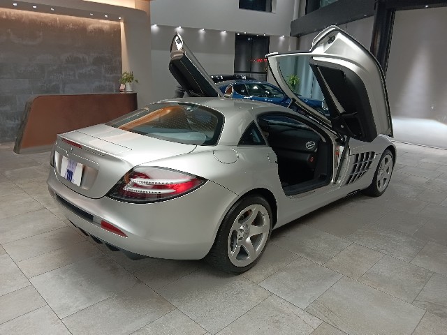 MERCEDES BENZ SLR MCLAREN 2005 Image 23