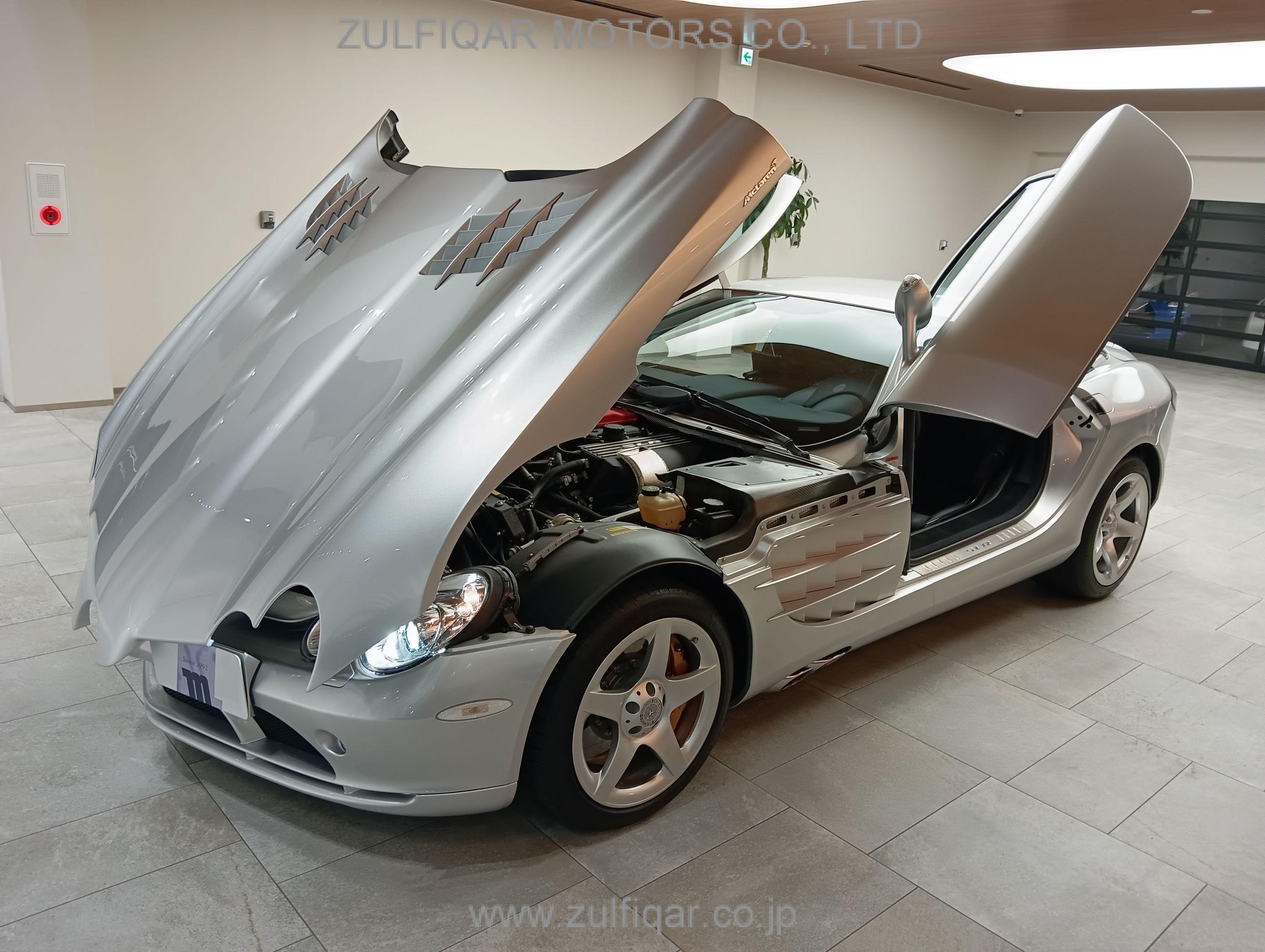 MERCEDES BENZ SLR MCLAREN 2005 Image 4