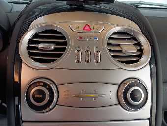 MERCEDES BENZ SLR MCLAREN 2005 Image 42