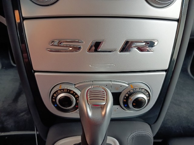 MERCEDES BENZ SLR MCLAREN 2005 Image 49