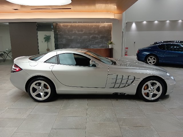 MERCEDES BENZ SLR MCLAREN 2005 Image 61