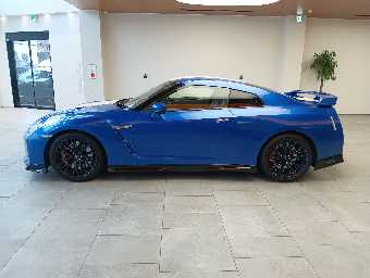 NISSAN GT-R 2019 Image 12