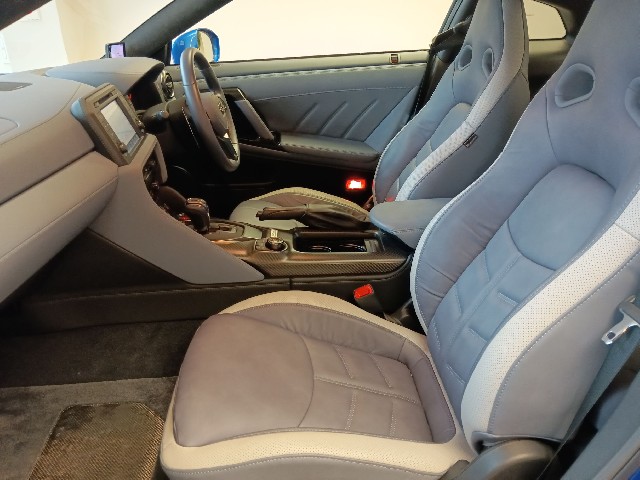 NISSAN GT-R 2019 Image 35