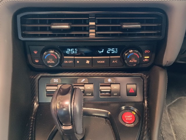 NISSAN GT-R 2019 Image 45