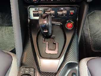 NISSAN GT-R 2019 Image 40